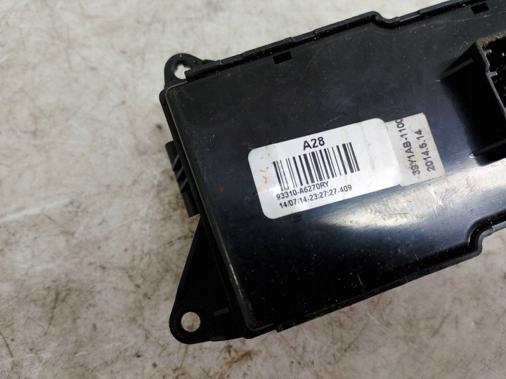 HYUNDAI PANNEAU RÉGLAGES FEUX 93310-A6270RY EUROPE