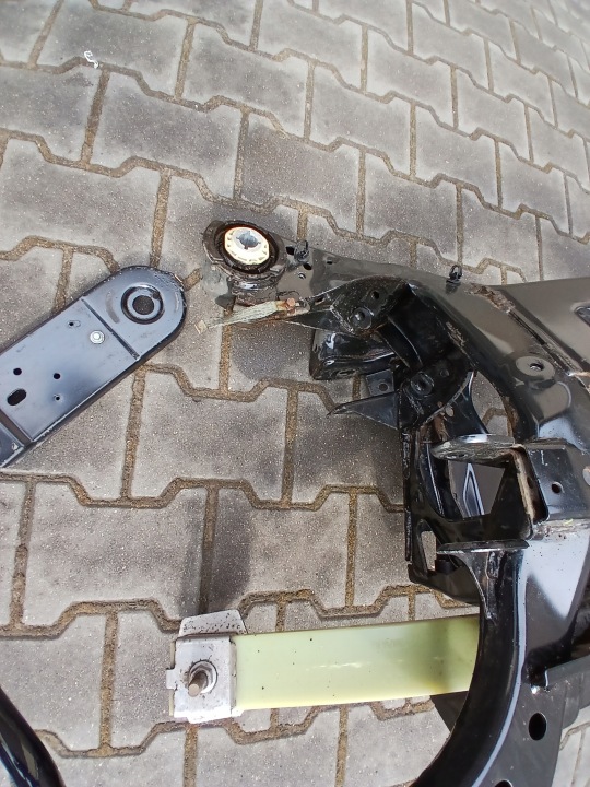 BERCEAU CHÂSSIS ARRIÈRE VOLVO XC60 II LIFT 32331539