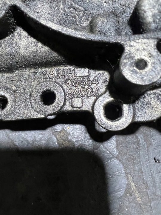 POMPE HUILES 1.6 EHDI E-HDI 8V 9H06 FORD PEUGEOT VOLVO CITROEN