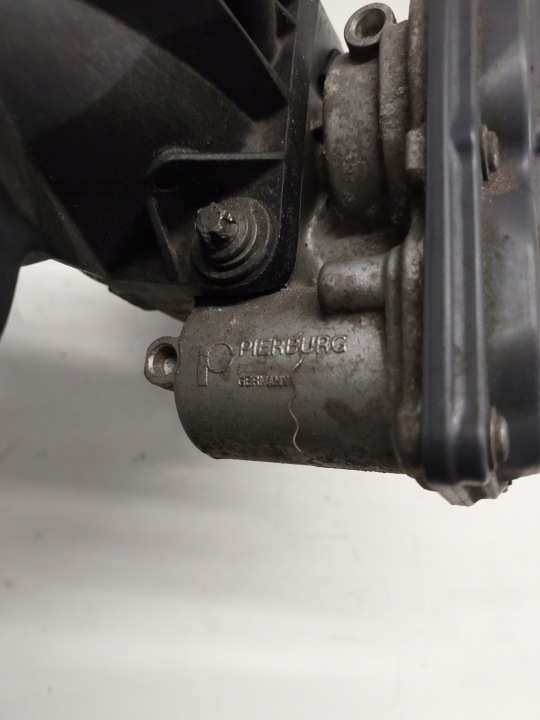 PAPILLON DES GAZ TUYAU AIR BMW N47 F20 116D 781075203 7810752