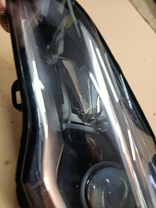 OPEL ASTRA 5 V K GAUCHE PHARE AVANT LENTILLE LED 15 EUROPE