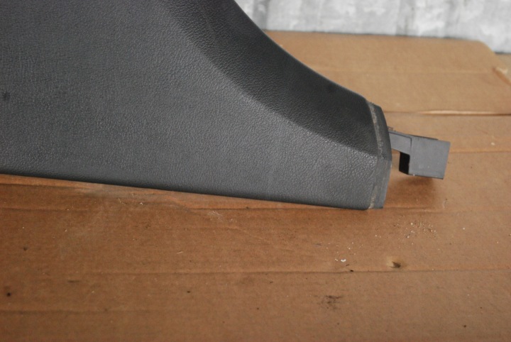 PROTECTION MONTANTS B GAUCHE VW PHAETON 3D5867291N