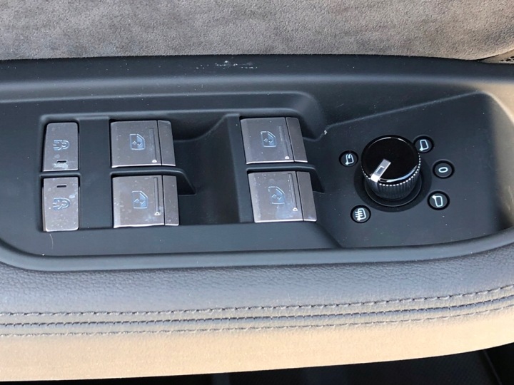 COLLECTEUR CHÂSSIS GARNITURE CUIR SUÉDÉ B&O PORTES NOIR GAUCHE AVANT AUDI E-TRON 55