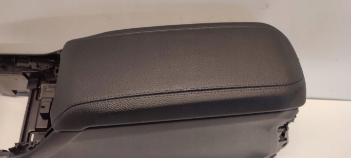 BMW F44 218I TUNNEL ACCOUDOIR 8097315 5A369D3