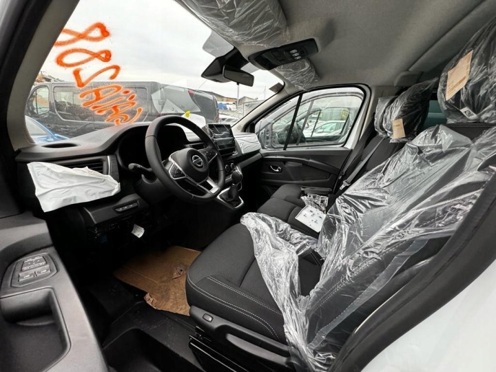 PARE-CHOCS ARRIÈRE PDC PRIMASTAR TRAFIC IIII IV VIVARO 850102304S