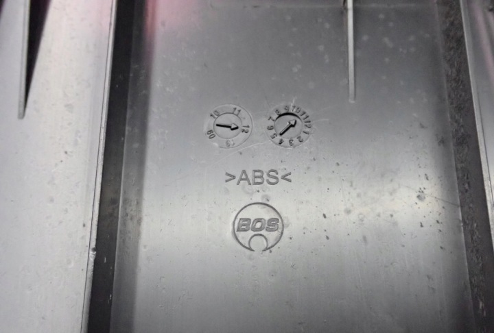 4H0885205C BOÎTE À GANTS SIÈGES ARRIÈRE AUDI A8 D4 4H