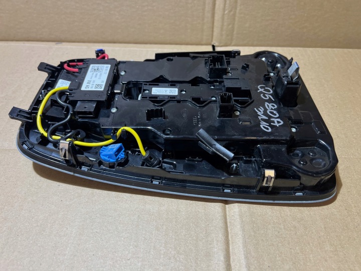 AUDI Q5 80A AMPOULE ÉCLAIRAGE PODSUFITK KABINYI 5Q0951177