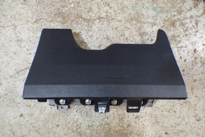 PLANCHE COUSSINS COURROIES TENDEURS ENSEMBLE ORIGINAL ST.BDB TOYOTA YARIS III LIFT