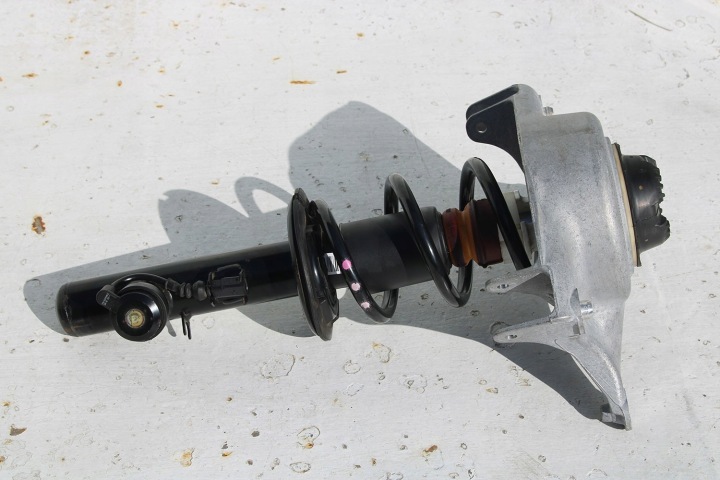 AUDI A5 8T AMORTISSEUR 8F0413029B 8F0413030B TÉLESCOPE AVANT AMORY MCPHERSON