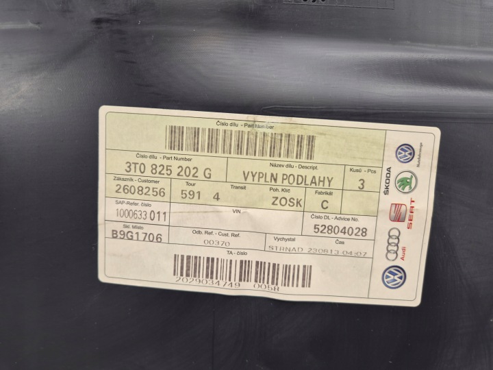 SKODA SUPERB II PROTECTION CHÂSSIS DROITE OE 3T0825202G
