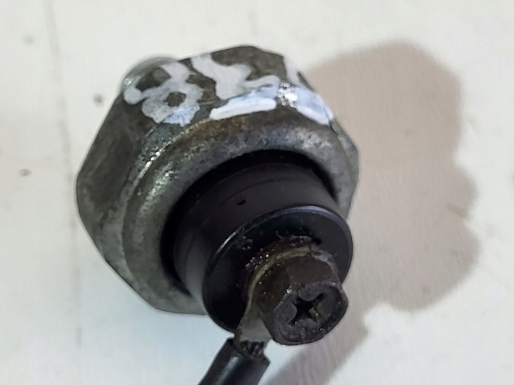 CAPTEUR PRESSION HUILES 37820-33D11-000 SUZUKI GSX-R 600 GSXR K4 K5 04-05R