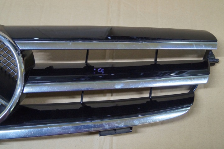 GRILLE CALANDRE MERCEDES CLK W209 LIFT A2098800123