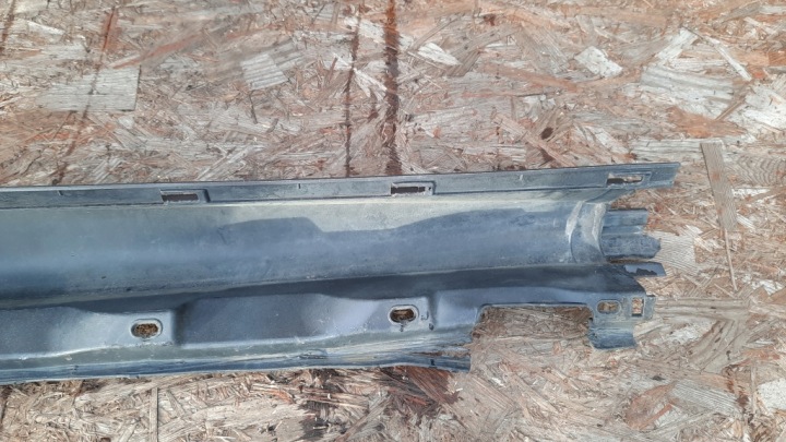 MOULURE SEUIL GAUCHE VOLVO C30 R-DESIGN 30779138