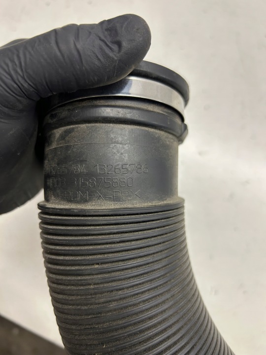 TUYAU AIR 1.4 TURBO OPEL ASTRA J 13265786 13265785