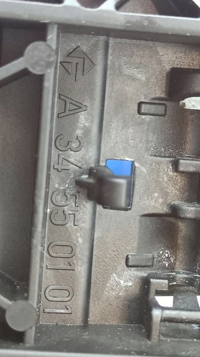 POIGNÉE EXTÉRIEUR ARRIÈRE GAUCHE CÔTÉ MERCEDES-BENZ E W212 A34550101