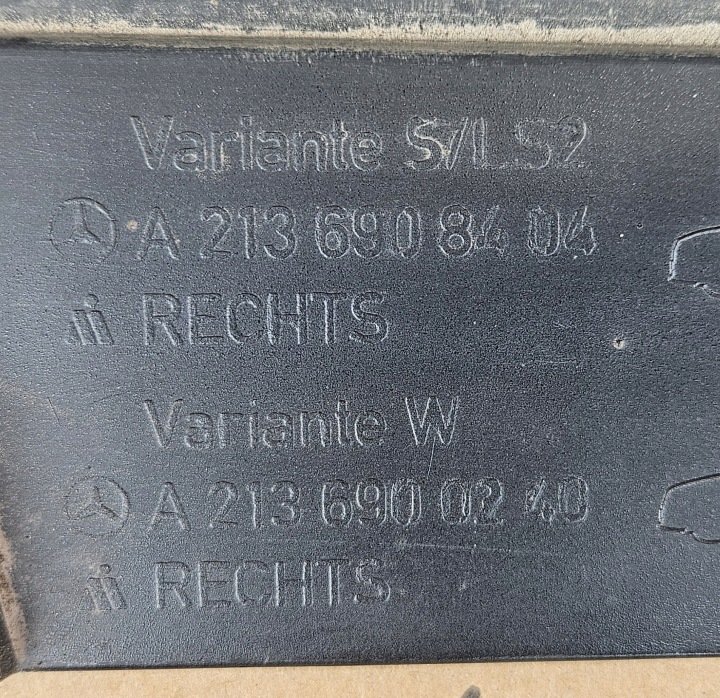MERCEDES E W213 MOULURE SEUIL DROITE A2136908404