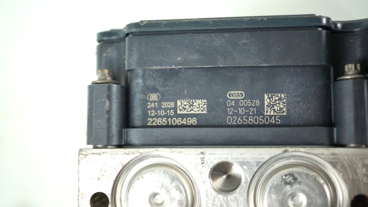 POMPE ABS SEAT IBIZA IV 4 6J 6R0614117AH 6R0907379AQ 0265805045 0265260116