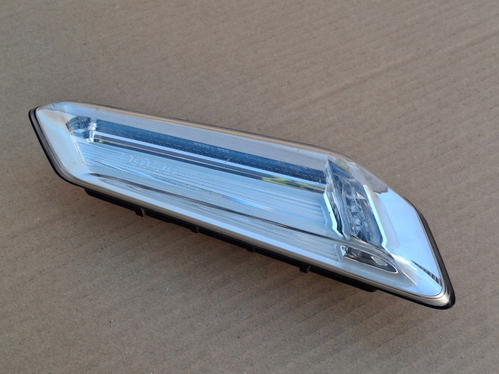 VOLVO FH5 CLIGNOTANT PRZEDLUZENIA PORTES DROITS DROIT ORIGINAL 24189496