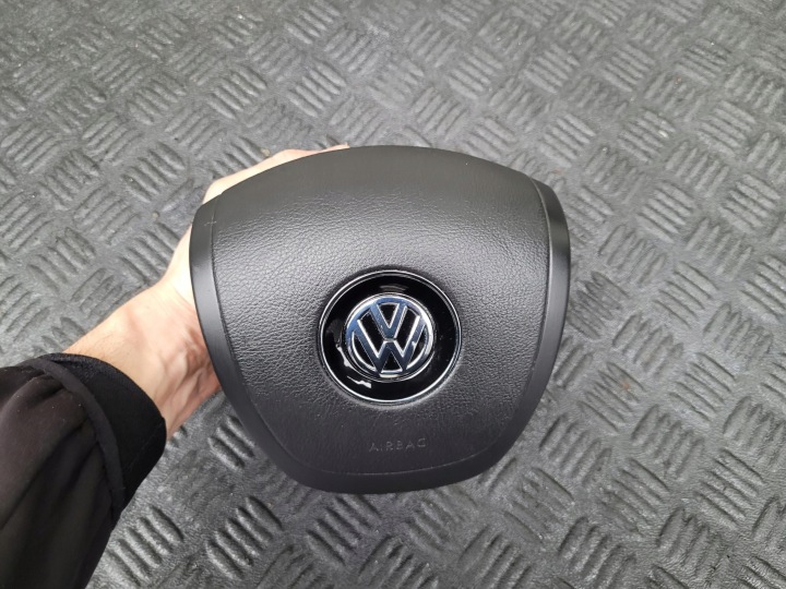 COUSSIN CONDUCTEUR AIRBAG 7P6880201K VW TOUAREG II 2 7P