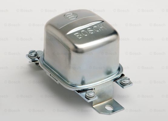 RÉGULATEUR TENSION DB