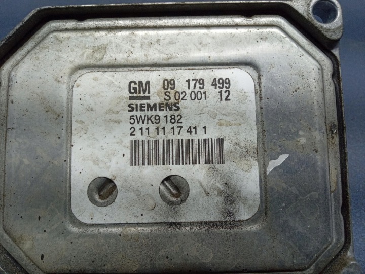 OPEL VECTRA C 1.8 16V 122KM Z18XE CONTRÔLEUR MOTEUR 09179499