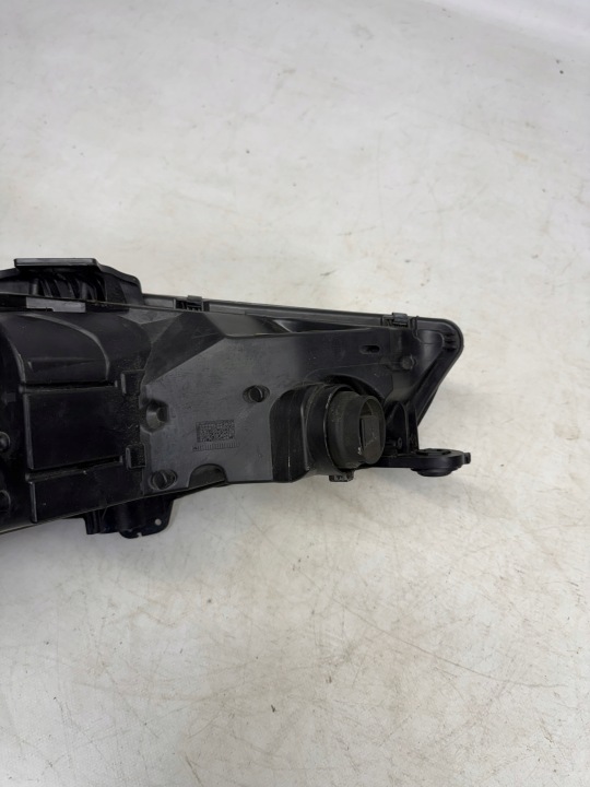 AUDI A4 B9 8W PHARE GAUCHE AVANT XÉNON 8W0941043 A4 B9 8W XÉNON GAUCHE