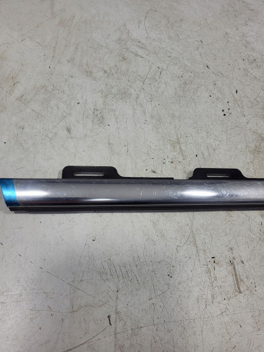 MOULURE RACLOIR VITRES DROIT AVANT PEUGEOT 2008 I CHROME 9673931380