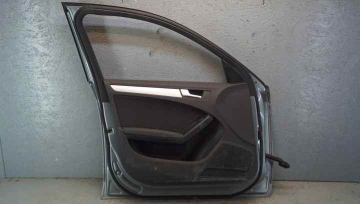 AUDI A4 B8 PORTES GAUCHE AVANT (D1997)
