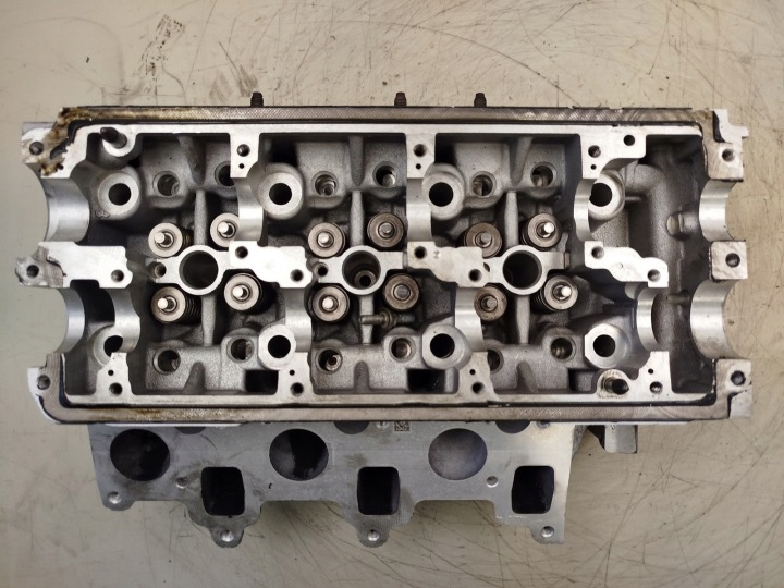 CULASSE MOTEUR VWAG 03P103373 03P103286 1.2 TDI CFW 12