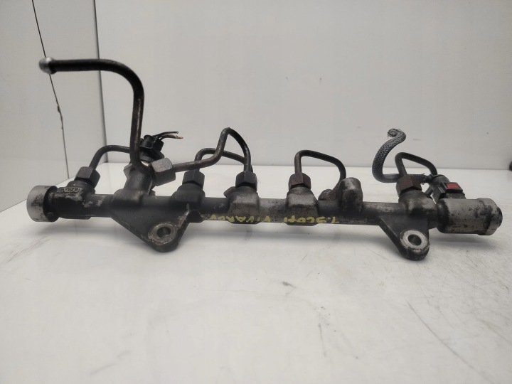 MOULURE INJECTION OPEL VIVARO A 1.9 CDTI DCI 8200600206 0445214127