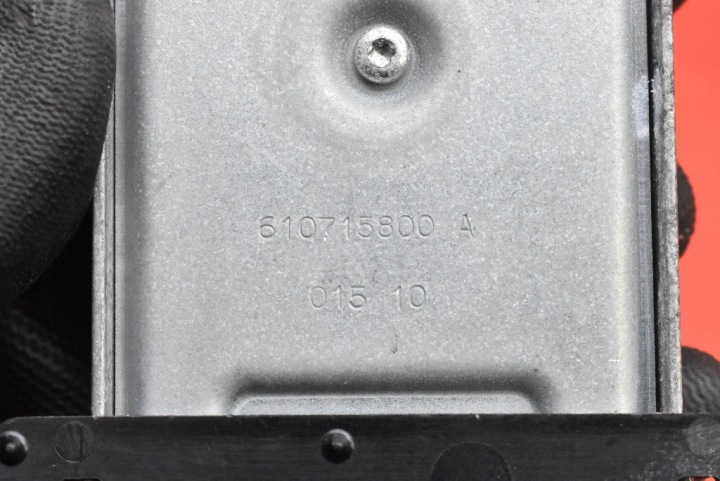 CONTRÔLEUR MODULE COURROIE DROIT AVANT 9214240 BMW F01 F02 08-12