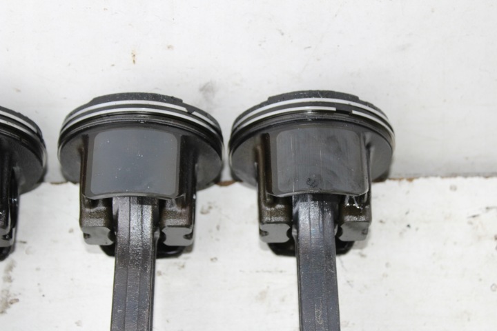 PISTON BIELLE MERCEDES OM654 082318 R1MP