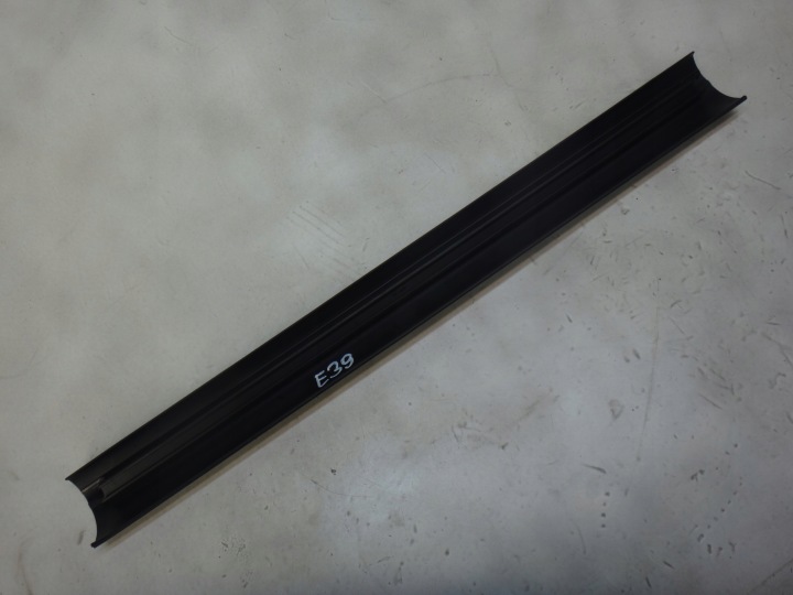 MOULURE PROTECTION REVÊTEMENT SEUIL AVANT SEUIL PORTES BMW E39 NOIR