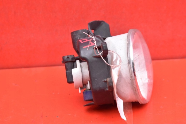 PHARES ANTIBROUILLARD GAUCHE AVANT AVANT 81220-02110 TOYOTA AURIS 2 II 12-15