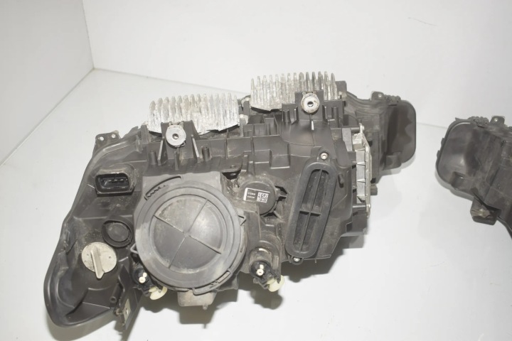 ENSEMBLE PHARE AVANT BMW 3 TOURING (F31) 7314531 31945144 3.0L 190KW 2013