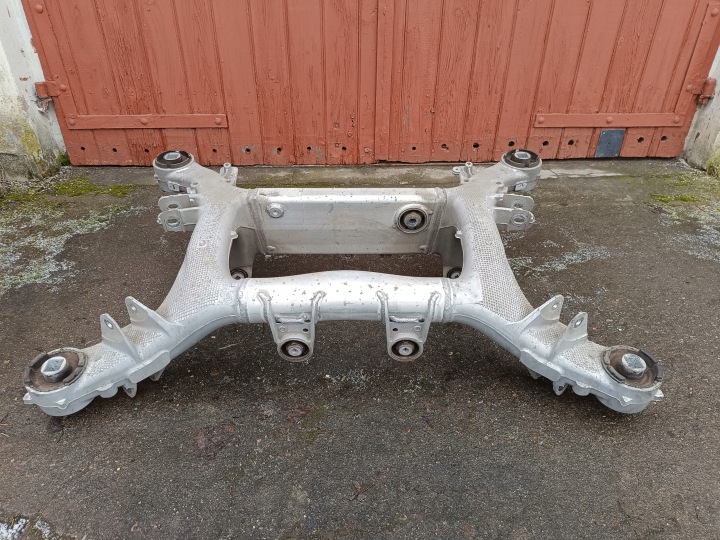 BMW OE 8091179 CHÂSSIS CHÂSSIS POUTRE BERCEAU