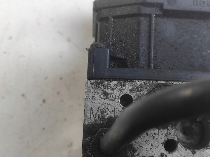 POMPE CONTRÔLEUR ABS TOYOTA AVENSIS T25 2.0D4D 0265950101 44540-05030