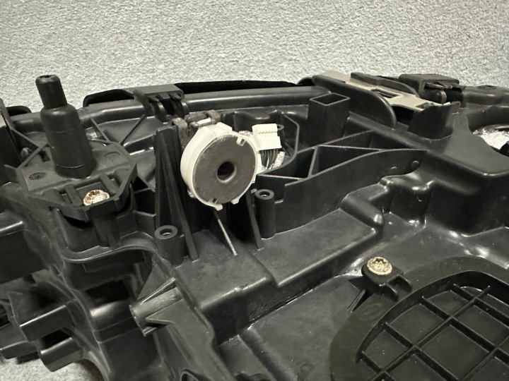 PHARE BMW 7 G11 G12 LASER GAUCHE EUROPE ORIGINAL EN BON ÉTAT 8499235
