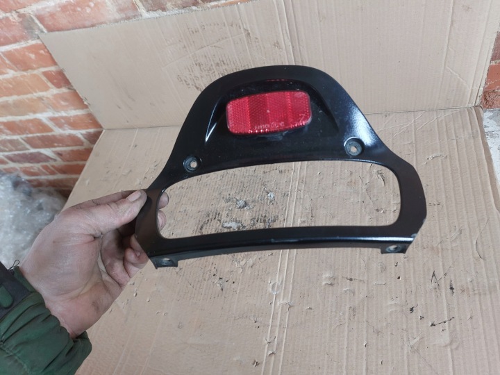 SUZUKI GSXR 750 DANS 94-95 DÉFLECTEUR D'AIR PROTECTION ARRIÈRE PHARES
