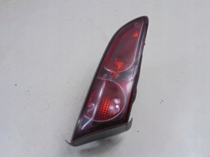 ALFA ROMEO 159 PHARE ARRIÈRE GAUCHE AVEC COUVERCLES DE COFFRE UNIVERSEL