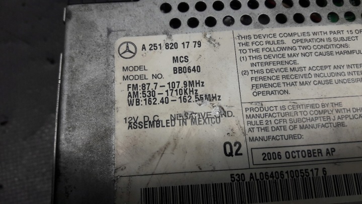 A2518201779 RADIO MERCEDES NAVI R-KLASA W251