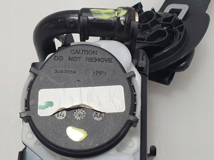 GOLF VII 5G0 3-Y PORTES CEINTURE DE SÉCURITÉ DROIT AVANT 5G3857706 SUPER ÉTAT