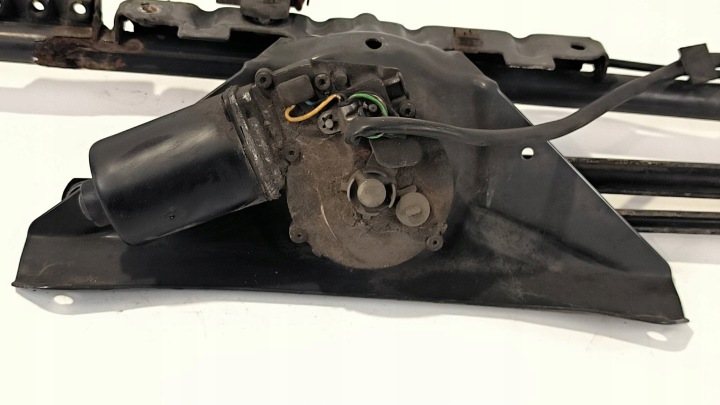 MÉCANISME ESSUIE-GLACES AVANT 1922234 SCANIA R 420 R420