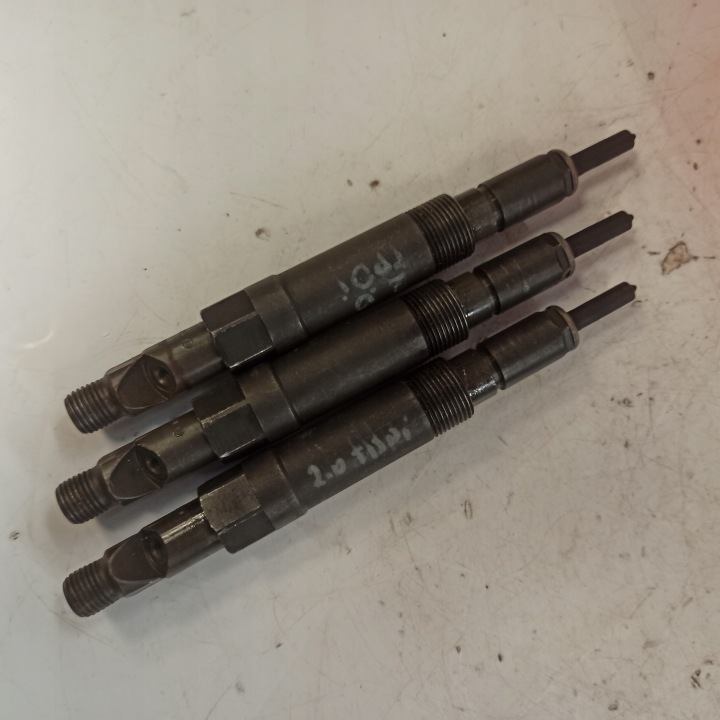 FORD MONDEO MK3 2.0TDDI INJECTEUR 0432133801