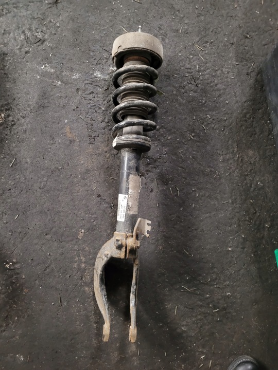 BMW F15 X5 F16 X6 AMORTISSEUR DROIT OU GAUCHE AVANT AVANT 6851745