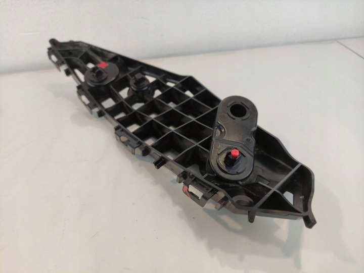 TOYOTA HIGHLANDER XU70 GLISSIÈRE PARE-CHOCS DROIT AVANT 521450E100