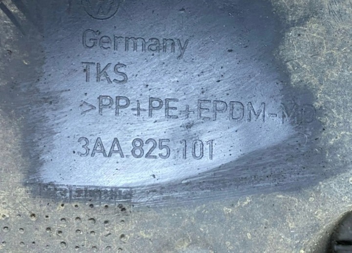 AUTRE CAPUCHONS CHÂSSIS VW PASSAT B7 ALLTRACK (365) 3AA825101 2.0L DIESEL