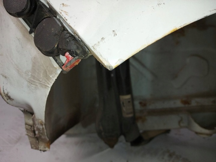 QUART BRODERIE CÔTÉ AILE DROIT ARRIÈRE OPEL CORSA D (S07) 3 PORTES LAK.Z474