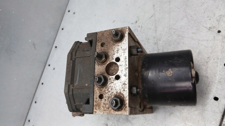 POMPE ABS SKODA FABIA I 01R 1.4B HAYON 0265900009