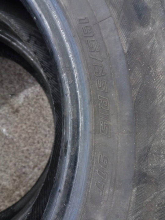 2 CV PNEU D'HIVER YOKOHAMA BLUEARTH WINTER V905 195/65R15 91T (0718) 5.17